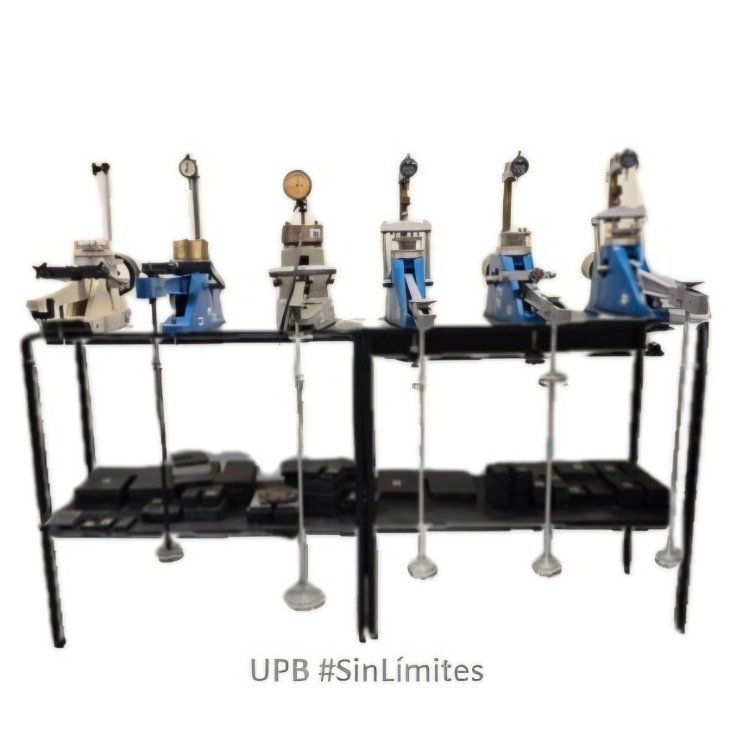 Usado para la determinación de los parámetros de resistencia de un suelo. Capacidad: 5 KN y 5 Hz de frecuencia.