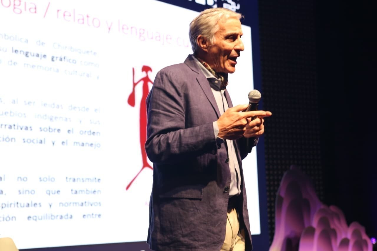 Carlos Castaño Uribe dicta conferencia en la UPB