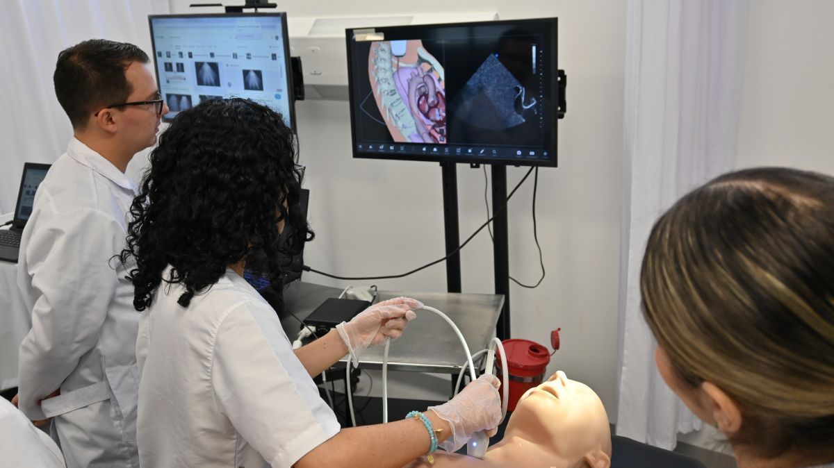 Ecógrafo Clínica Simulada