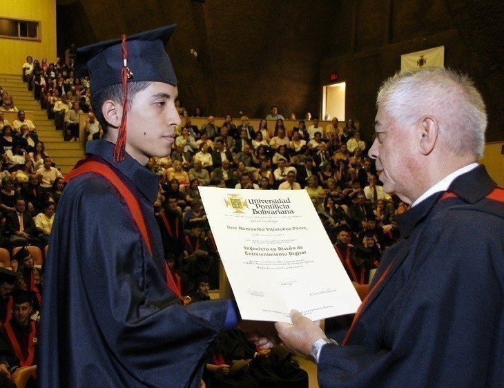 José Romualdo y su hermano quieren emprender a través de una empresa de programación en videojuegos.