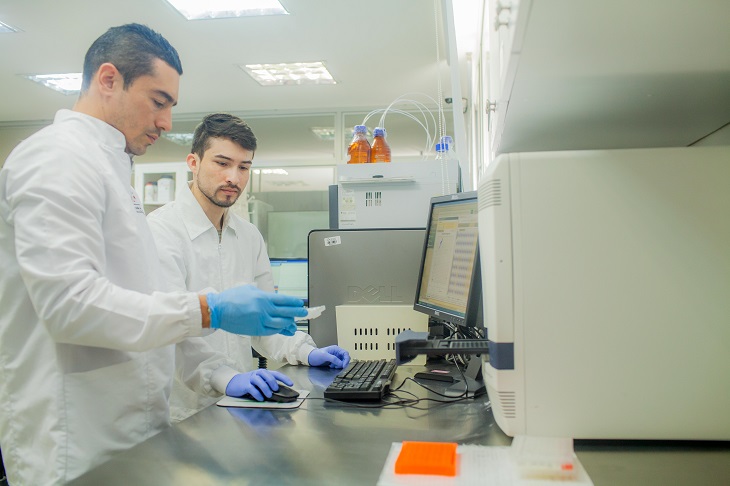 Alianza UPB - UNAL. Equipo ABI 7500 Fast para sumar capacidad de diagnóstico COVID-19