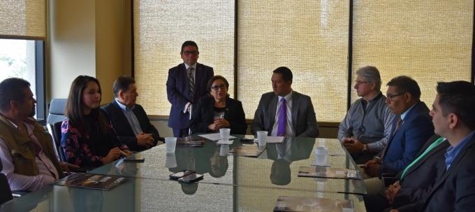 Convenio entre UPB y la UABC en formación aeronáutica 