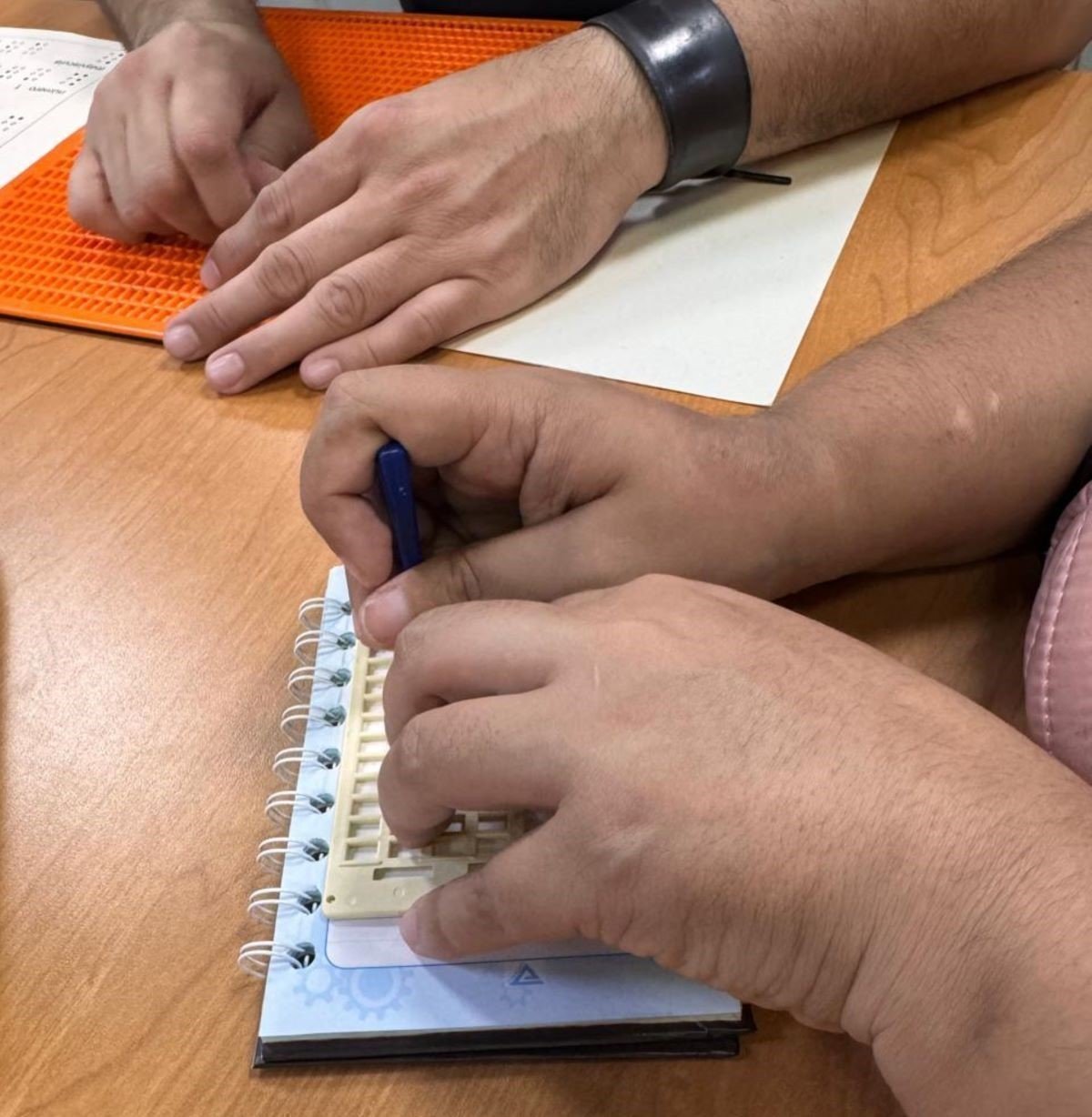 Braille, trabajo en equipo