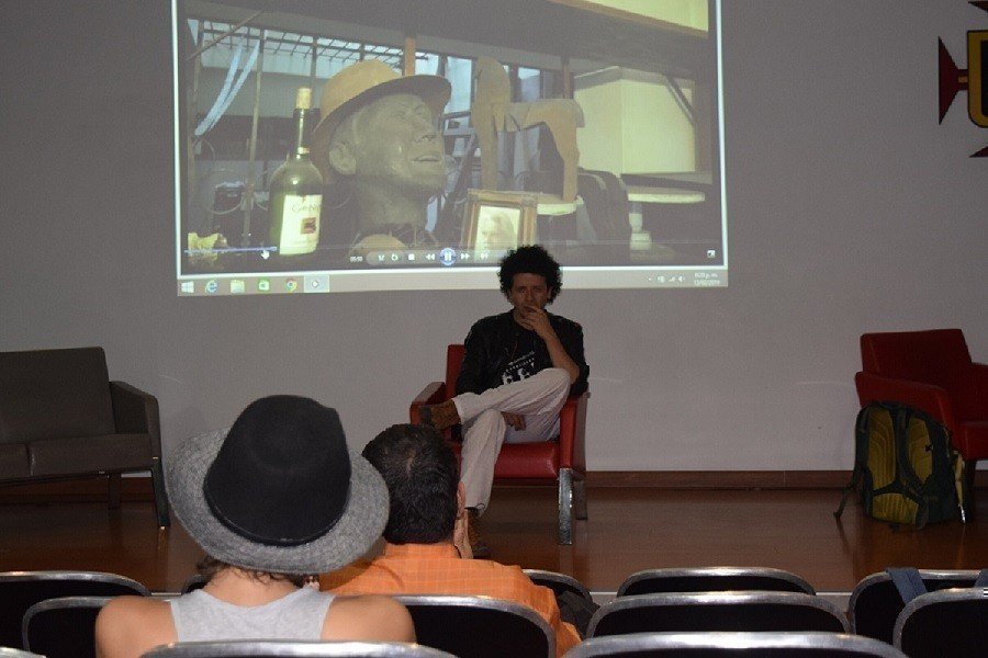 Curso Técnicas de Construcción de Guion Documental con Rubén Mendoza