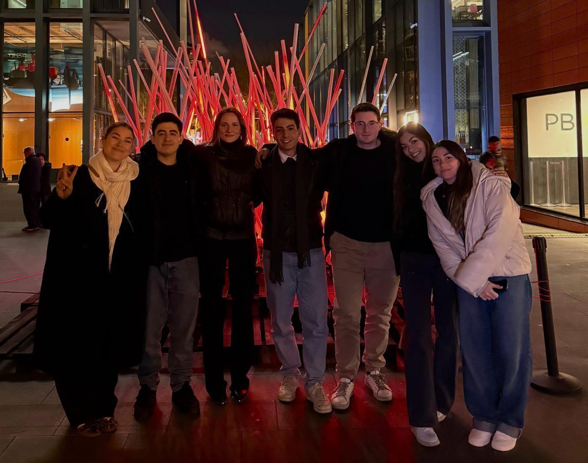 Daniela participó con personas de distintos lugares del mundo