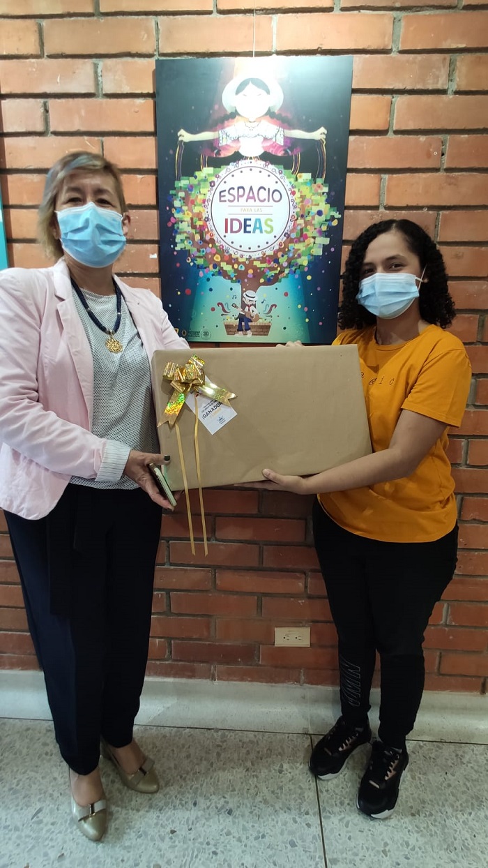 Foto Tipo Intern2 Facultad de Diseño Gráfico