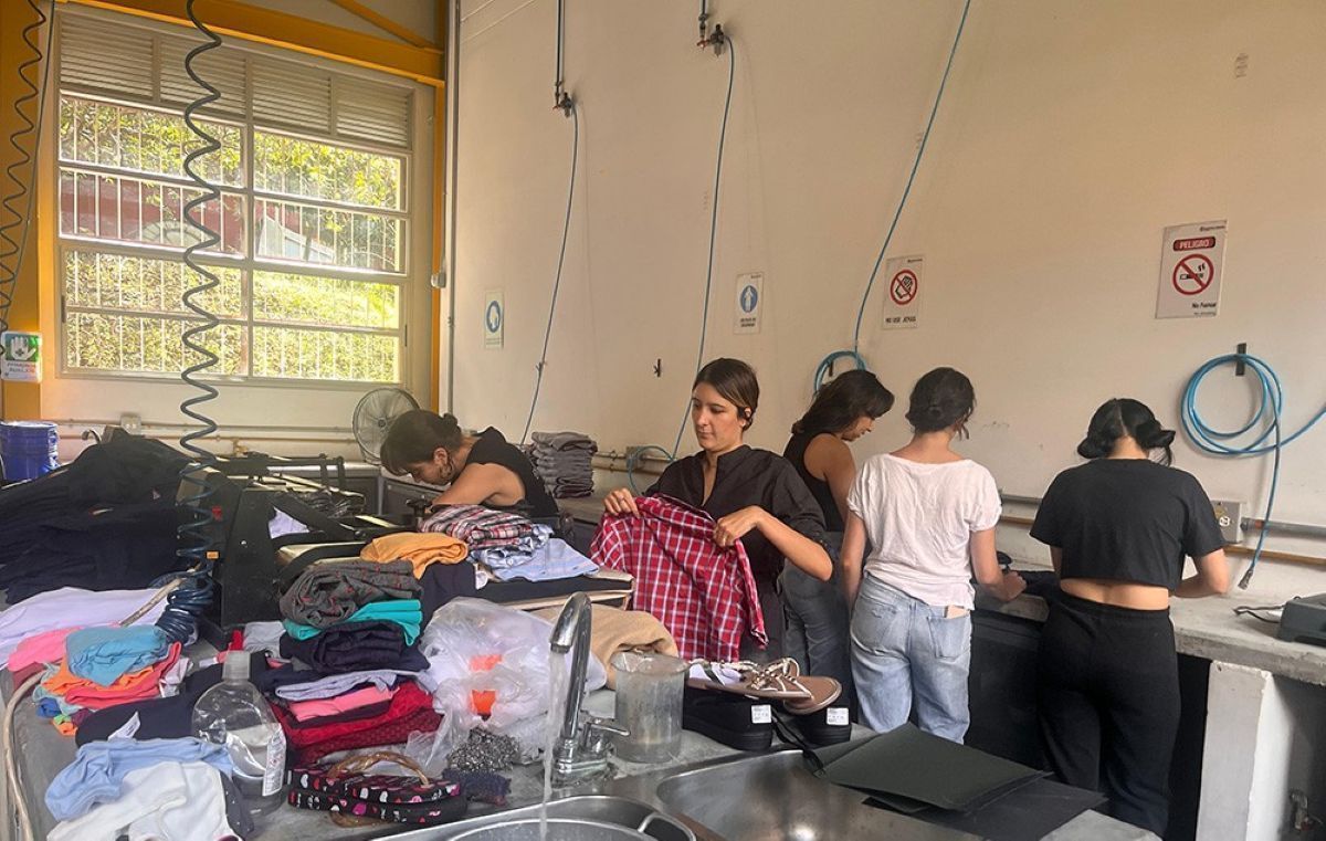 Egresada diseñó para un poeta, película premiada en Cannes