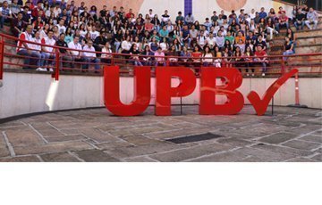 Nuevos estudiantes de la UPB