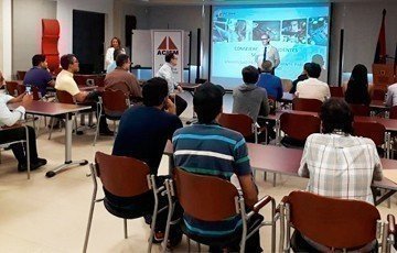 Reunión de la IEEE en la UPB Bucaramanga