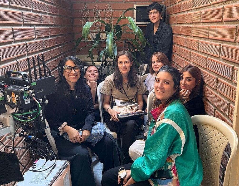 El arte de vestir el cine: egresada diseñó para un poeta, película premiada en Cannes