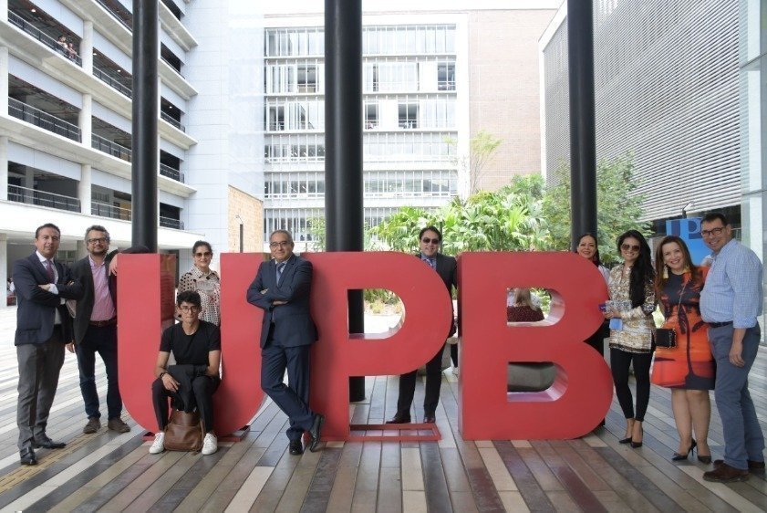 Visita de los miembros de la UTI