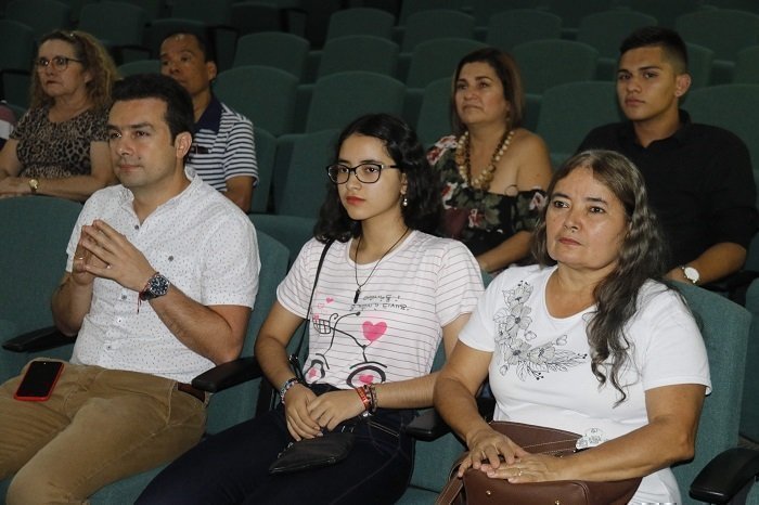 EntregaBecasCavipetrol_Interna3