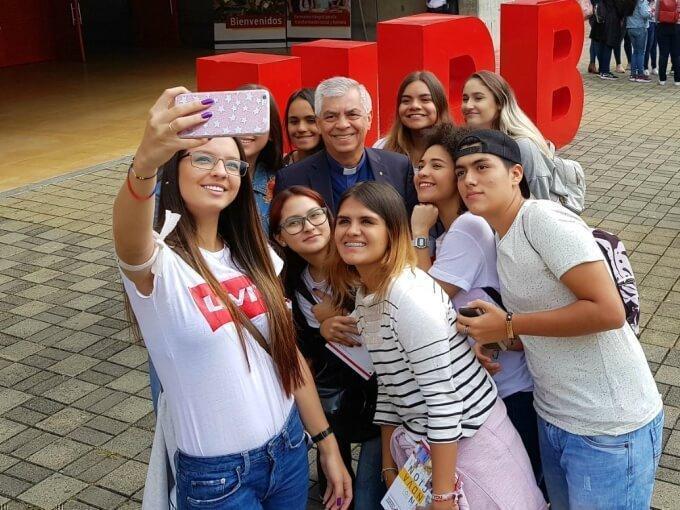 Estudiantes en jornada de inducción