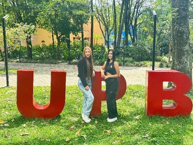 Filosofía, liderazgo y compromiso estudiantil