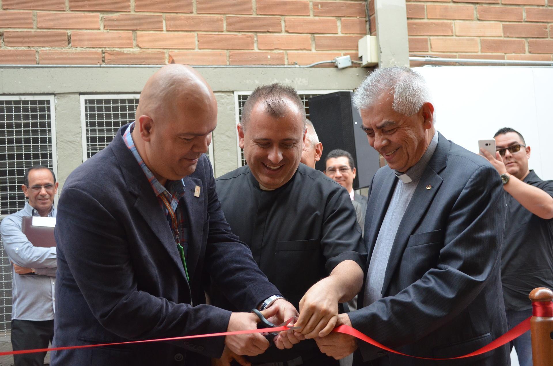 En la Unidad Educativa San Marcos se inauguró el edificio de idiomas