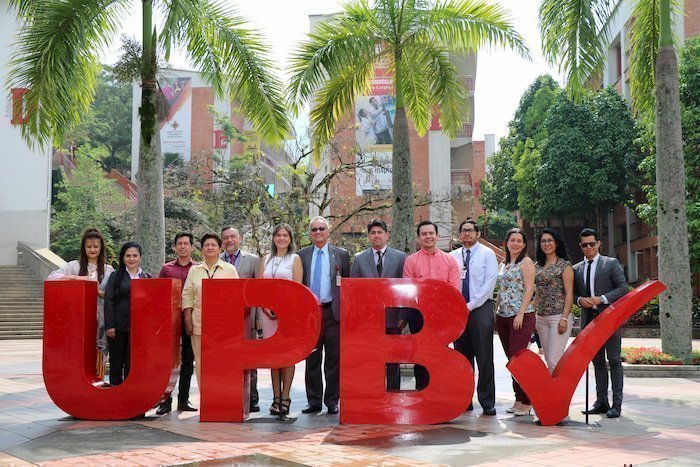 IMG interna letras derecho