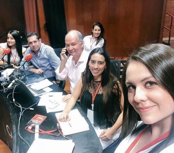 Egresadas UPB en Caracol Radio