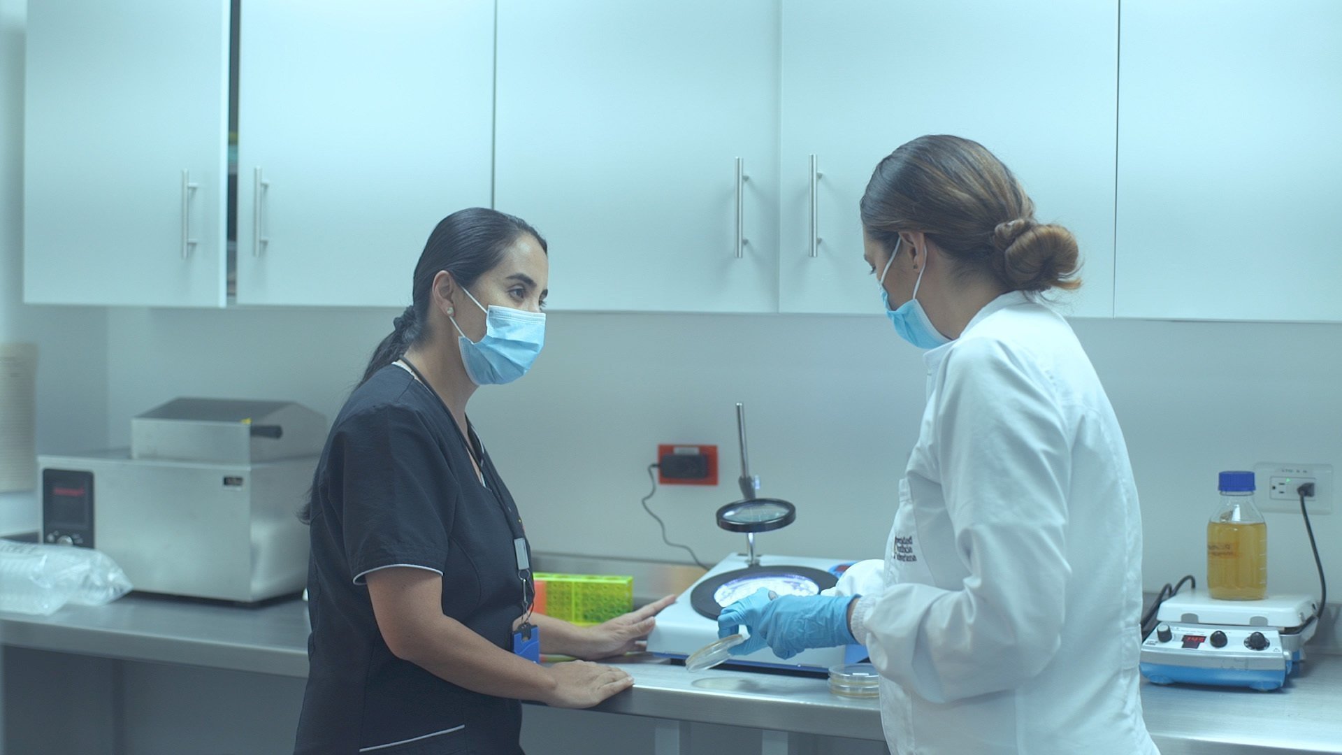 El proyecto Mascarillas Antivirales comenzó en 2021 y terminará en noviembre de este año. 