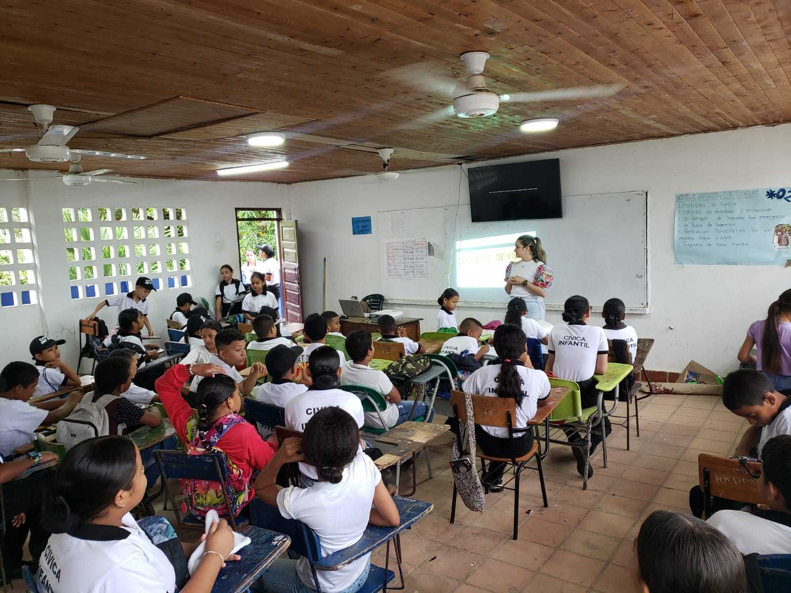 CAP en la I.E General Santander 