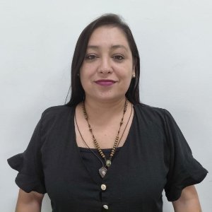 Imagen medio plano de investigadora Natalia Ocampo