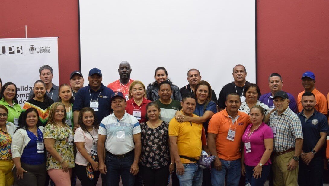 Asociación de Maestros Independientes Auténticos de Panamá (AMIA)