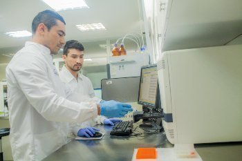 Laboratorios ante crisis