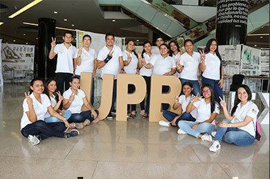 Estudiantes y docentes bolivarianos dicen sí a la vida. 