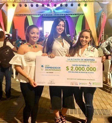 Carmela Cogollo, egresada UPB, logró el cuarto lugar del concurso Soy Emprendedor Monteriano, con su marca Carmela Cogollo Accesorios.