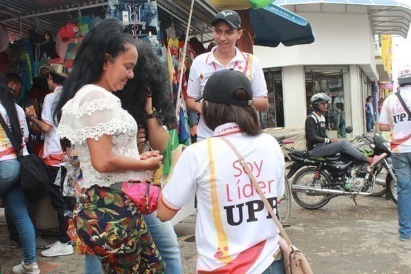 Los líderes recorrieron las calles de Montería, demostrando en la práctica sus valores y siendo protagonistas y responsable de la sociedad.
