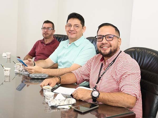 Intervención del CDE a través del líder Christián Ríos en Cámara de Comercio de Palmira