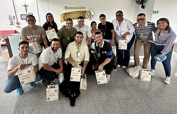 Visita a Colombina, nuestros estudiantes y docentes en la visita empresarial