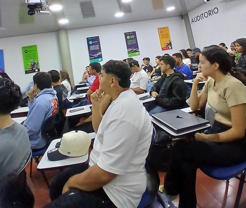 La seguridad desde la alta dirección, asistentes en el Auditorio