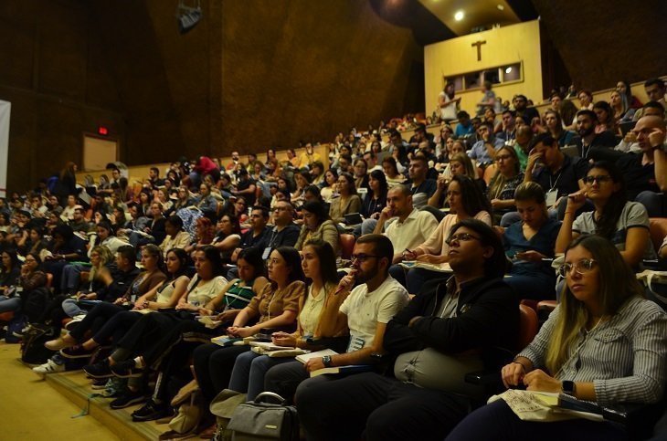 Publico del curso de actualización en conocimientos médicos