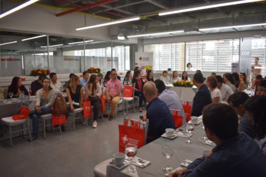 Reunión Cluster Textil de Medellín en UPB