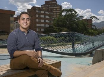 Sergio Correa, egresado del Colegio y de Comunicación Social - Periodismo