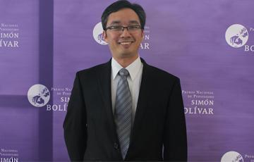 egresado grana premio Simón Bolívar 
