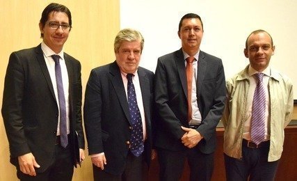 panellistas de evento OEA