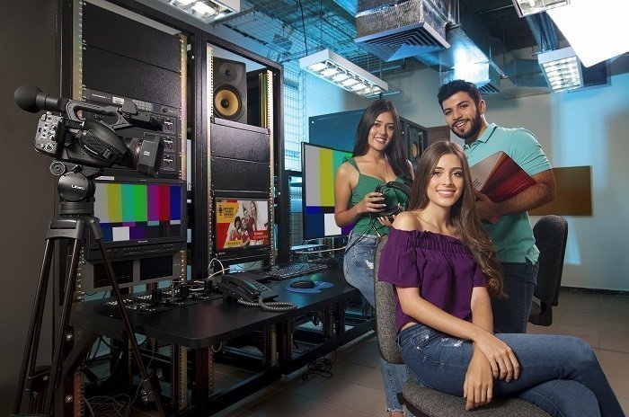 Foto Tipo Internsa1 Afacom y FaculComunicación Social 