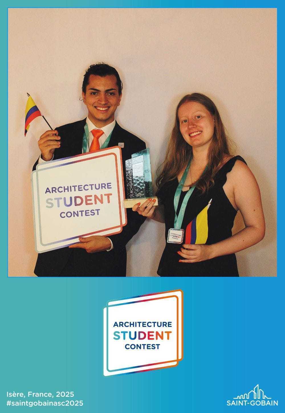 Valentina y Felipe estudiantes