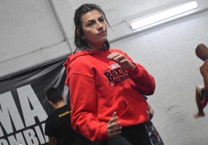 Verónica Zuluaga, estudiante y luchadora de artes marciales mixtas.