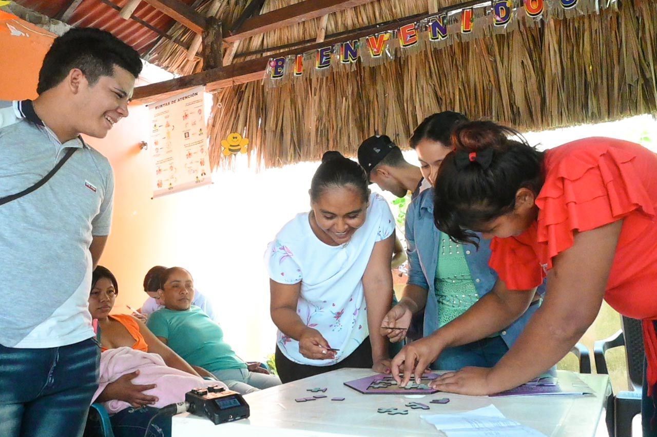 Grupos focales a estudiantes de Instituciones Educativas (IE) para conocer las opiniones y conceptos sobre la salud mental.